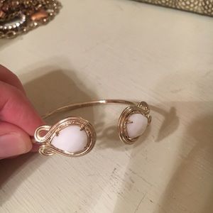 Kendra Scott bracelet